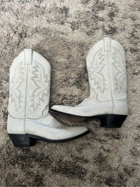 Vintage Justin Boots White Leather Western Cowboy Boots size 6